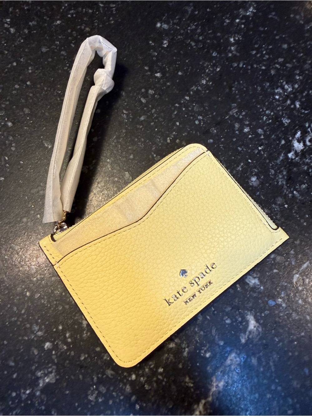 Kate Spade Leila Pebbled Leather Zip Card Holder Wristlet Yellow NWT